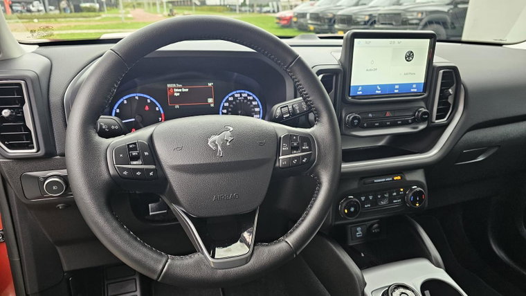 Vehicle Image 40