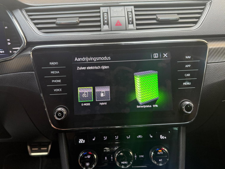 Vehicle Image 26