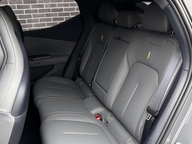 Vehicle Image 31