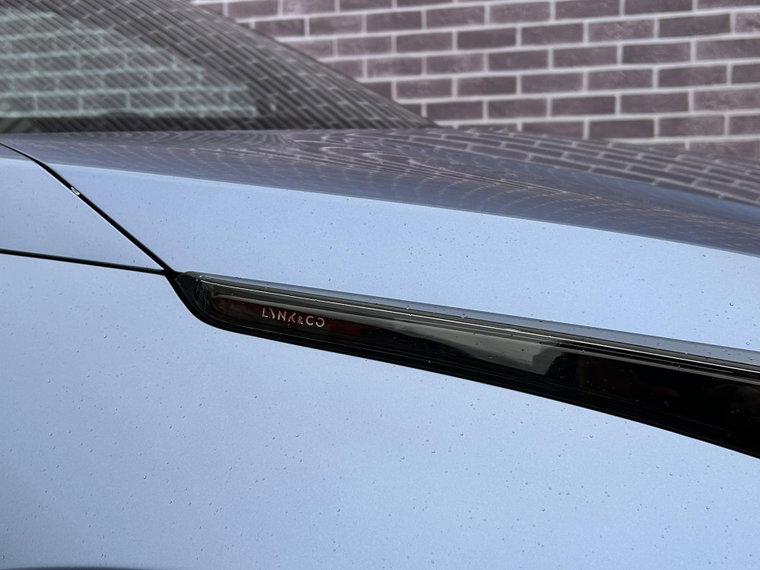 Vehicle Image 35