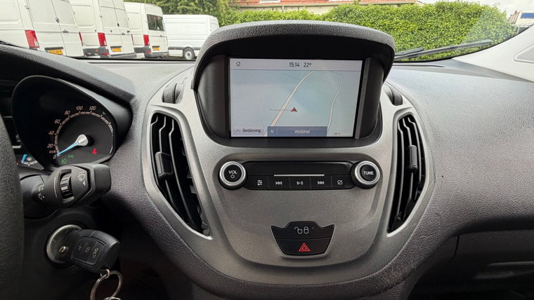 Vehicle Image 22