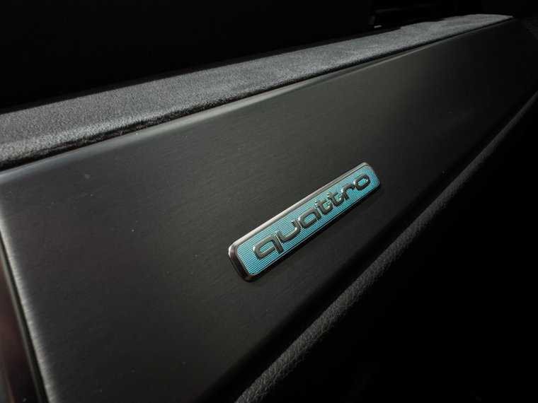 Vehicle Image 38
