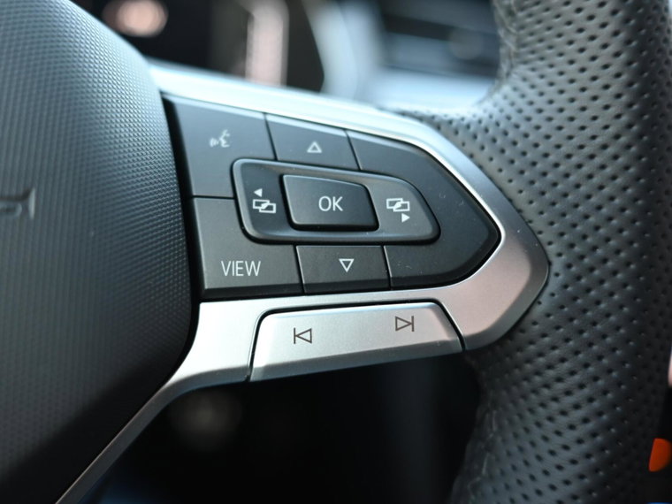 Vehicle Image 39
