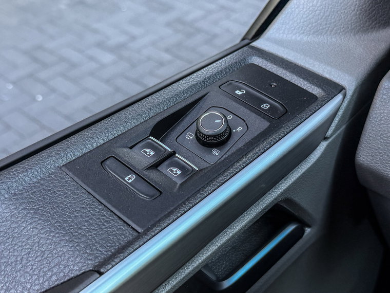 Vehicle Image 47