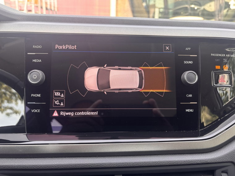 Vehicle Image 19