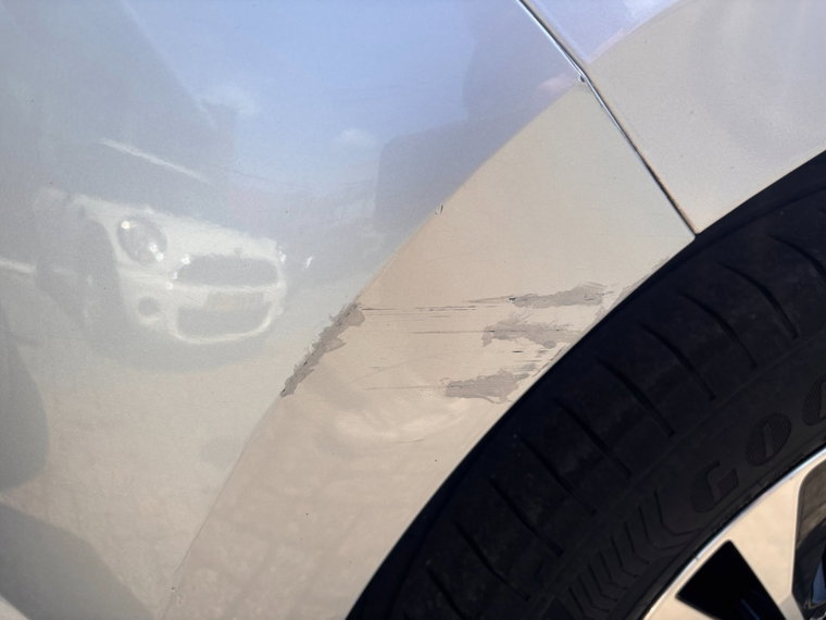 Vehicle Image 30
