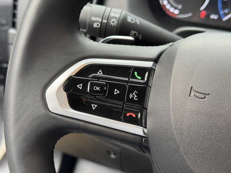 Vehicle Image 27