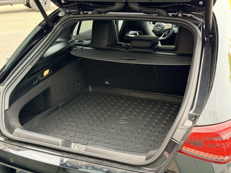 Vehicle Image 28