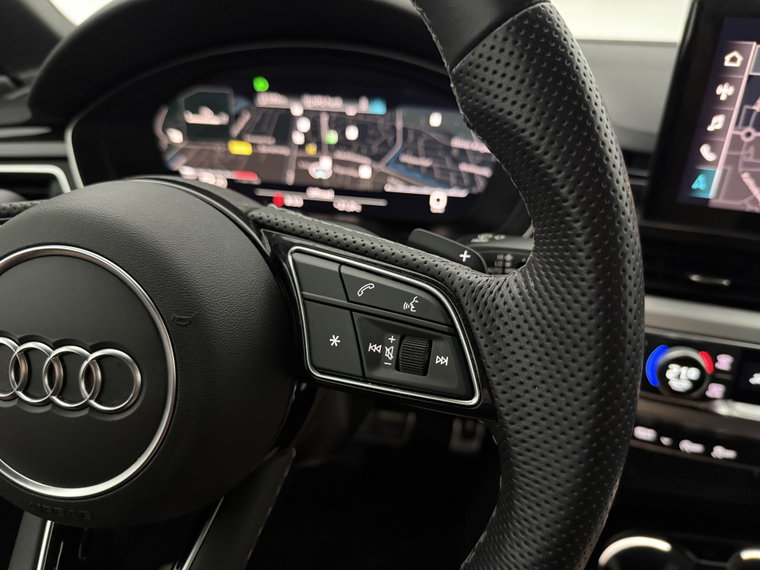 Vehicle Image 23