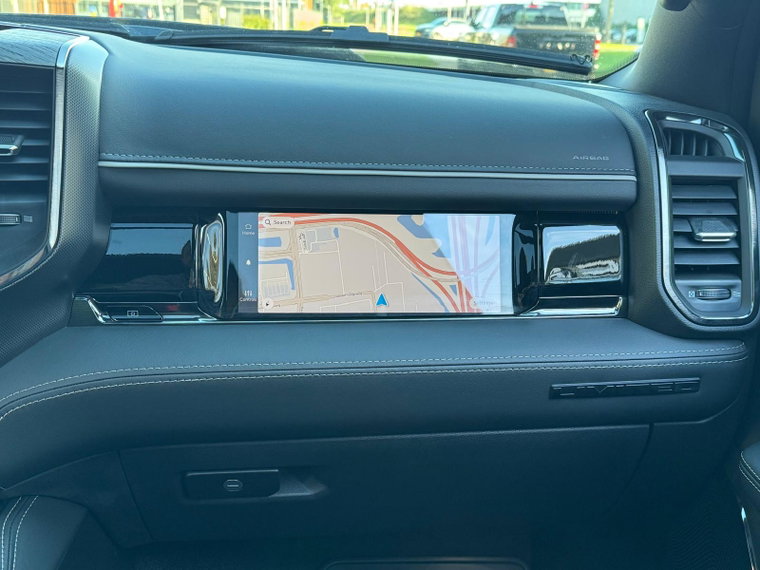 Vehicle Image 23