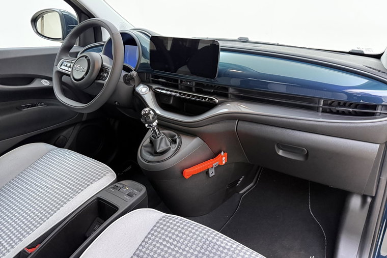 Vehicle Image 14