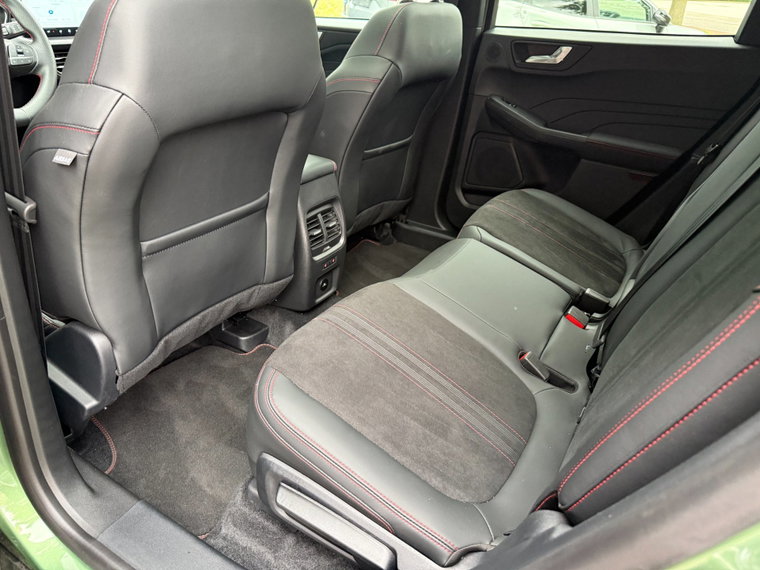 Vehicle Image 31