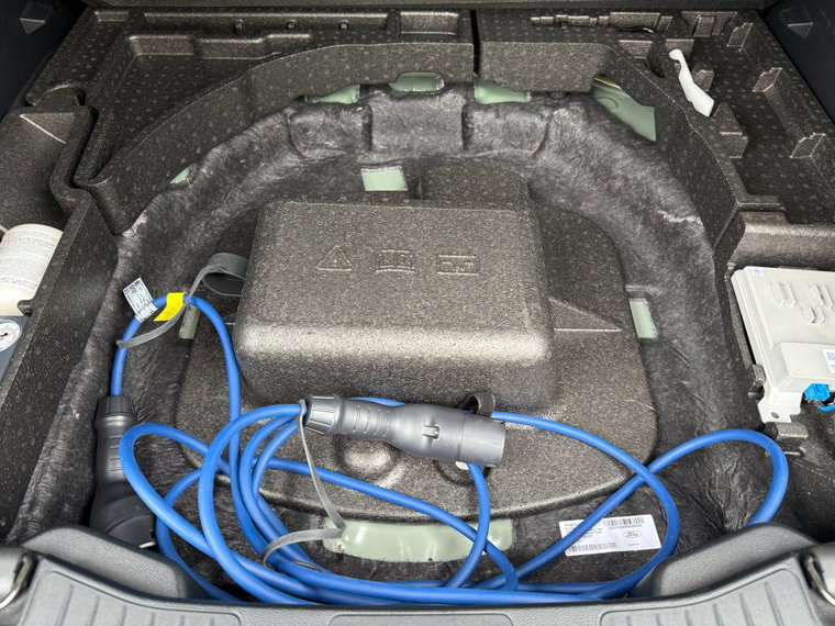 Vehicle Image 40