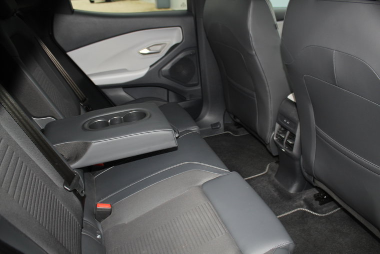 Vehicle Image 36