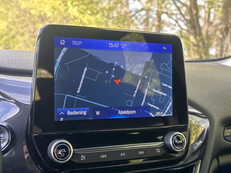 Vehicle Image 13