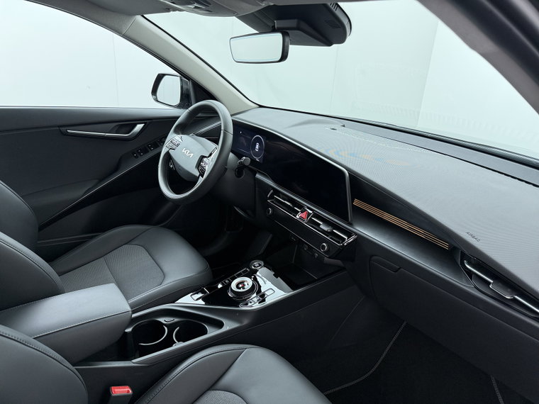 Vehicle Image 39