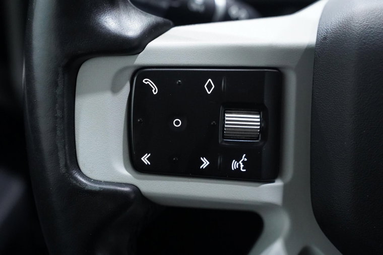 Vehicle Image 38