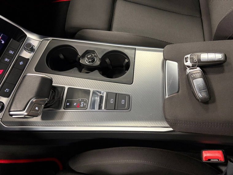 Vehicle Image 30