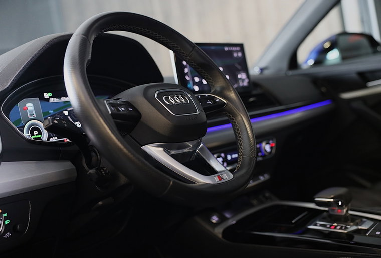 Vehicle Image 7