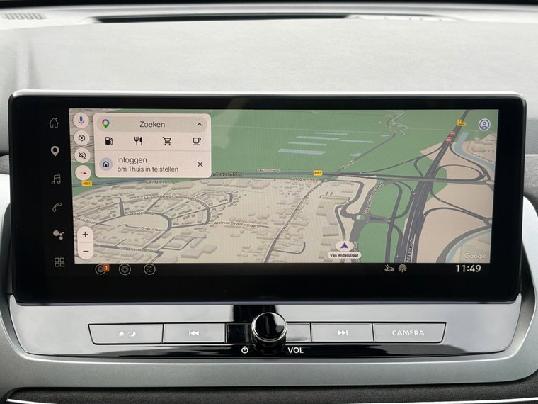 Vehicle Image 12