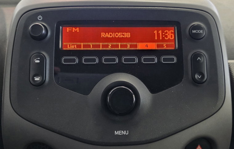 Vehicle Image 15