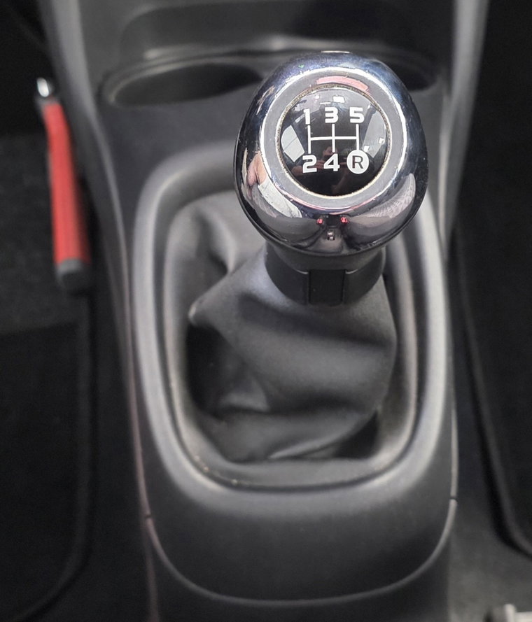 Vehicle Image 18