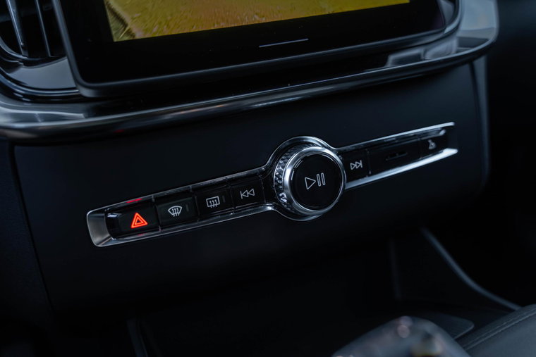 Vehicle Image 37