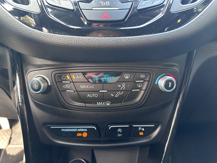 Vehicle Image 27