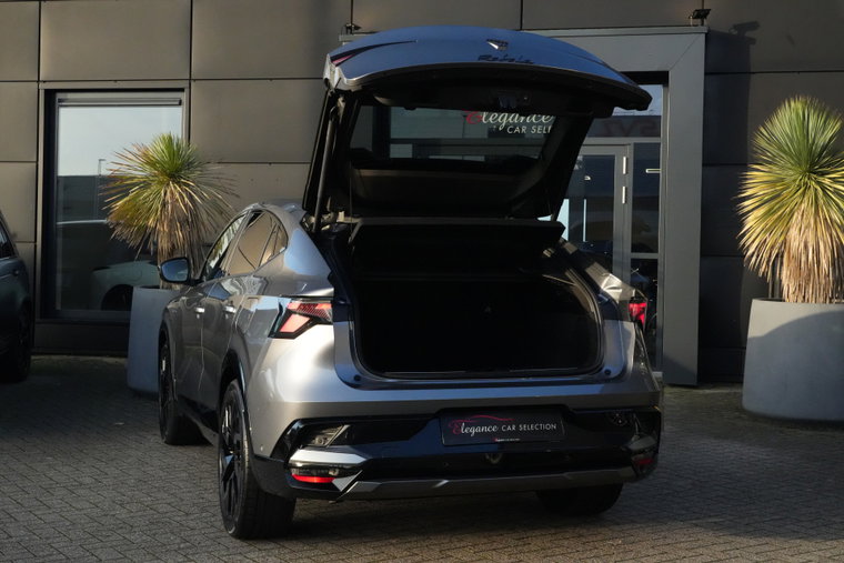 Vehicle Image 30