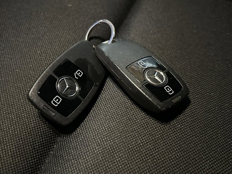 Vehicle Image 23