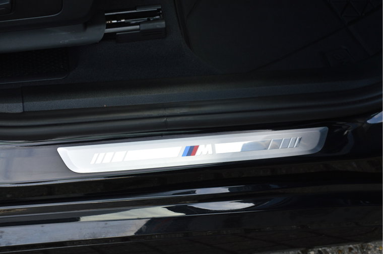 Vehicle Image 23