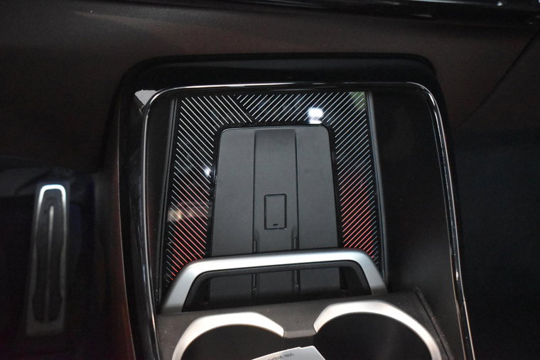 Vehicle Image 22