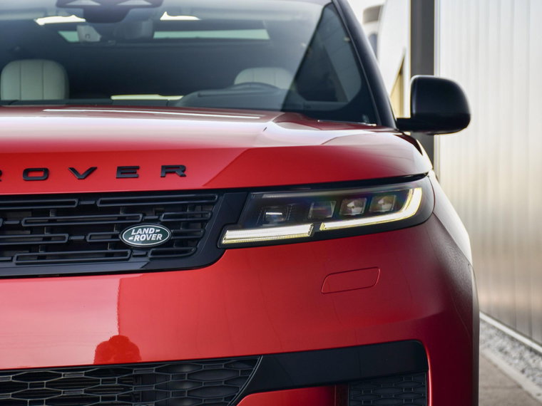 Vehicle Image 13