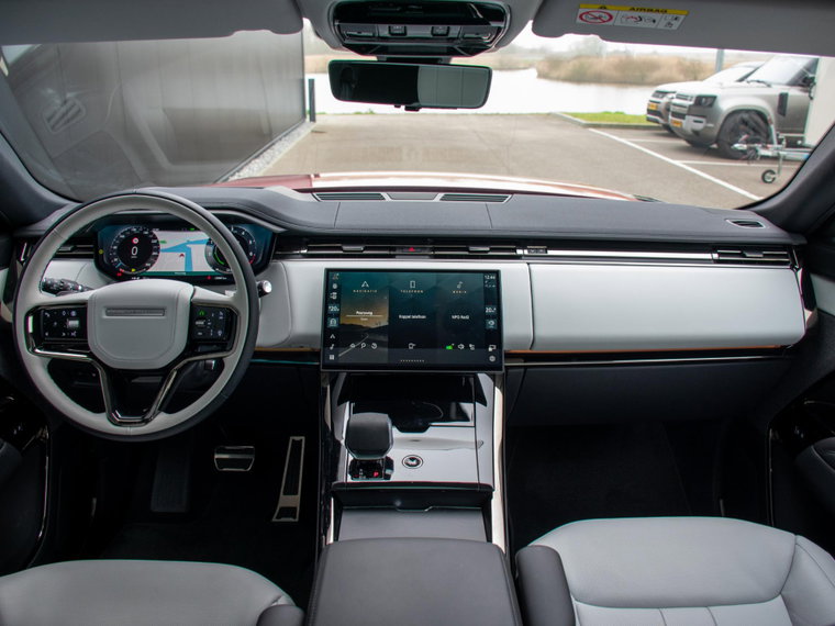 Vehicle Image 17