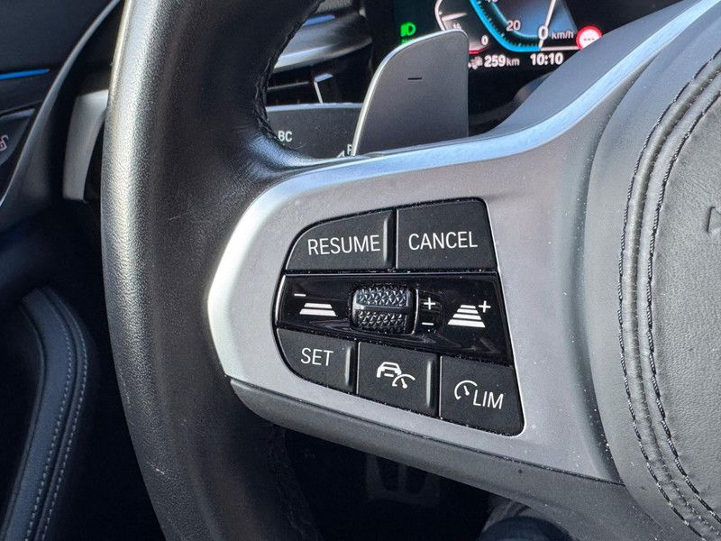 Vehicle Image 28