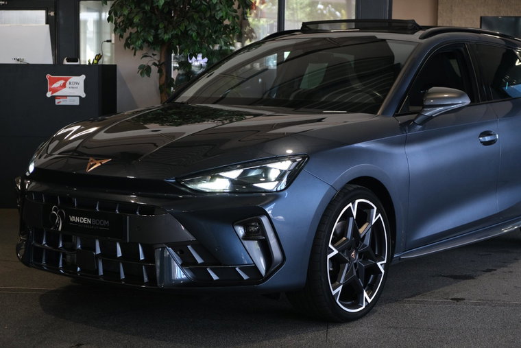 Vehicle Image 14