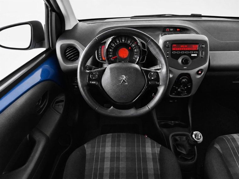 Vehicle Image 13