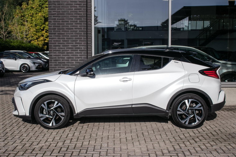 Vehicle Image 11