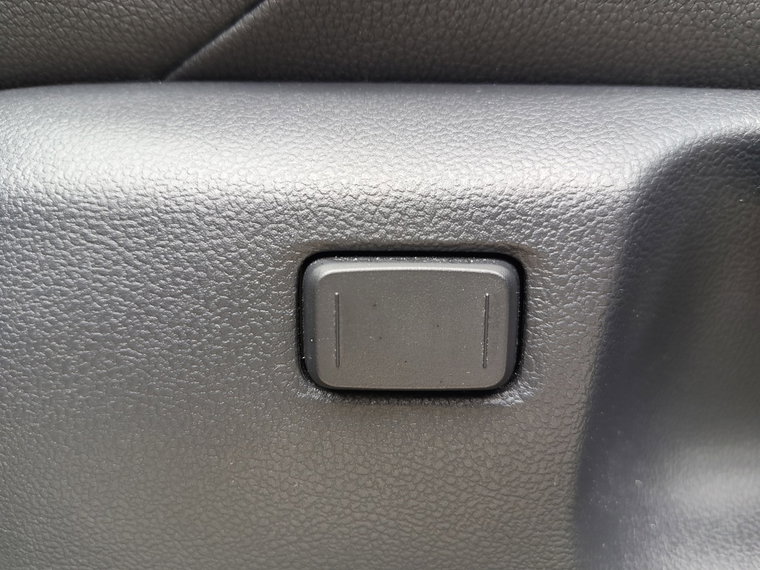 Vehicle Image 28