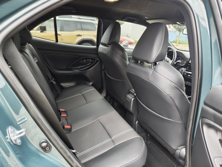 Vehicle Image 30