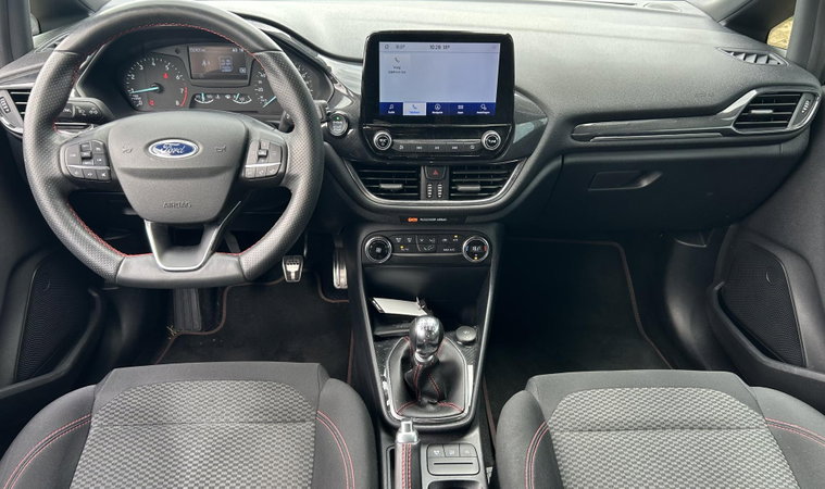 Vehicle Image 8