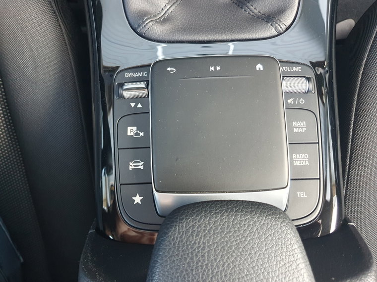 Vehicle Image 35
