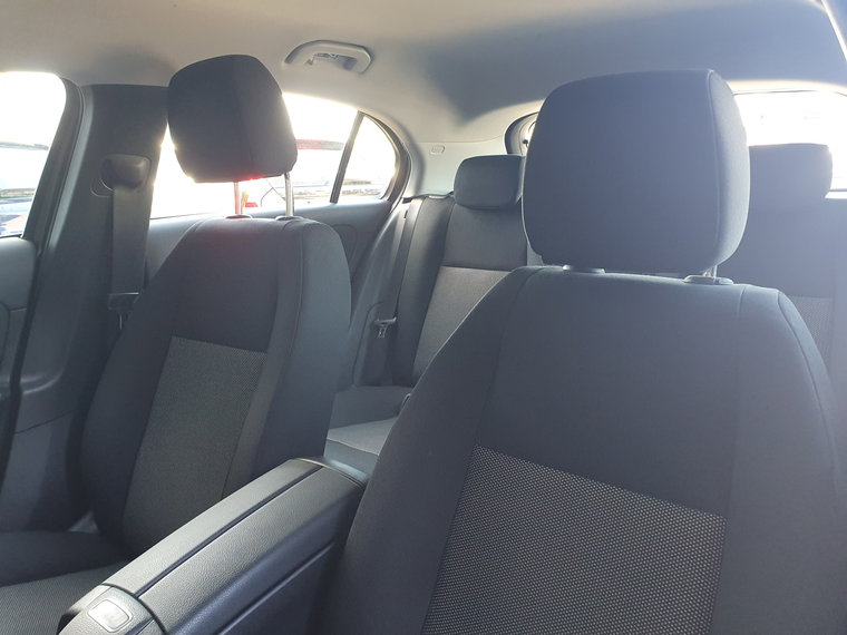Vehicle Image 38