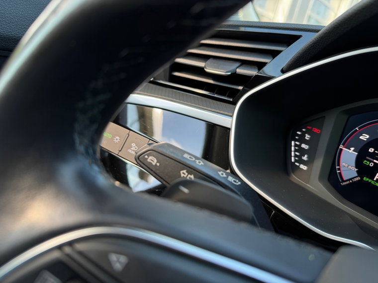 Vehicle Image 38