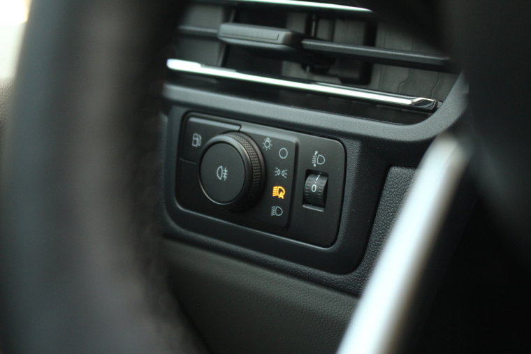 Vehicle Image 35