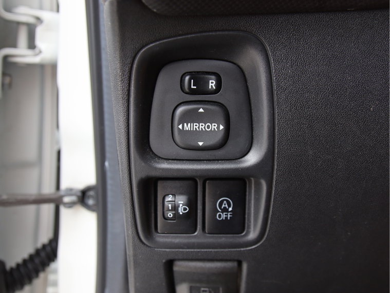 Vehicle Image 33