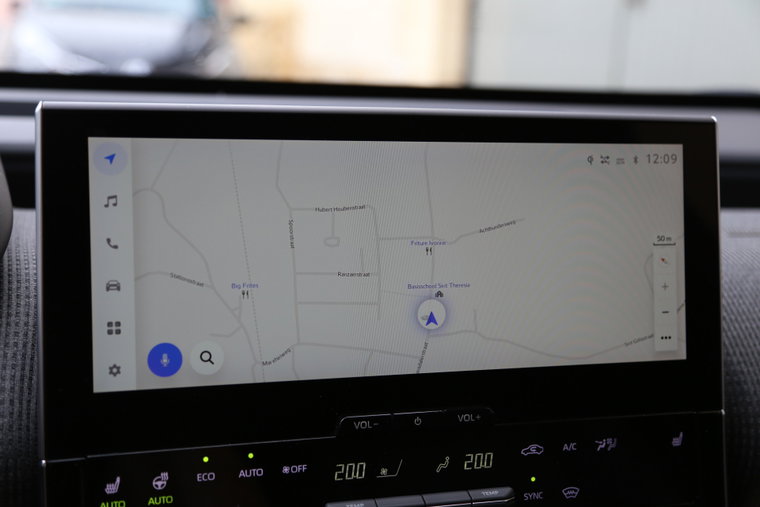 Vehicle Image 8