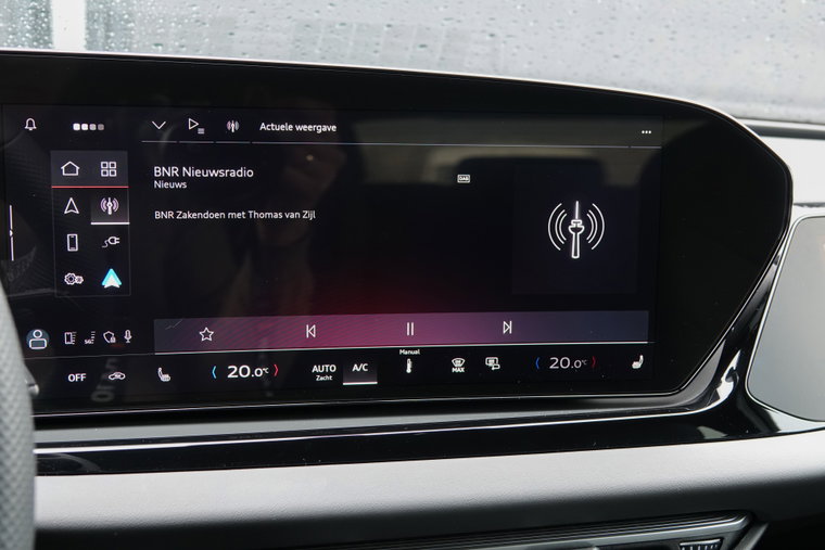 Vehicle Image 36