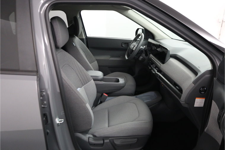 Vehicle Image 35