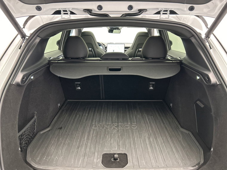 Vehicle Image 25